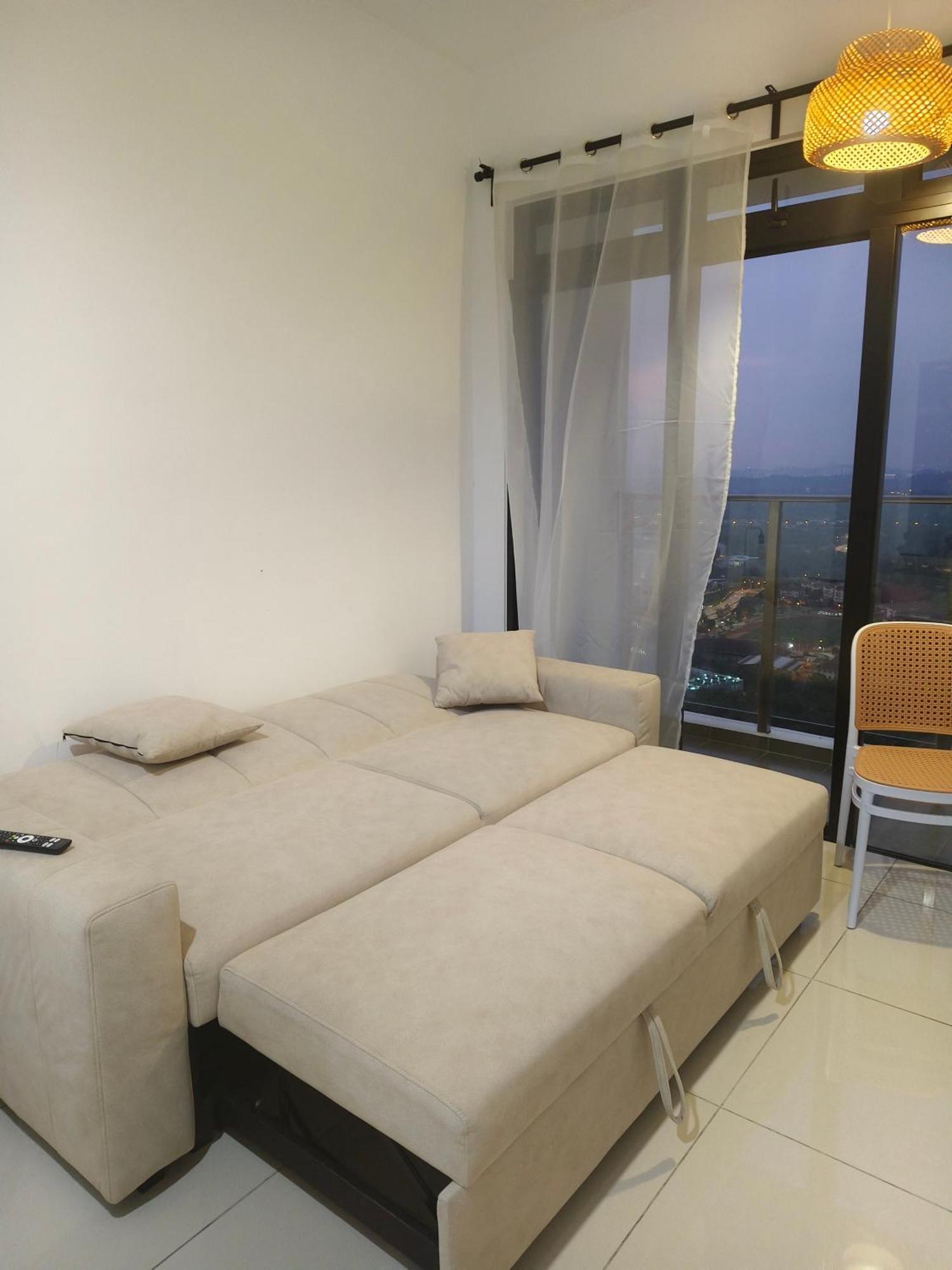 The Moon Homestay At Путраджая Екстериор снимка