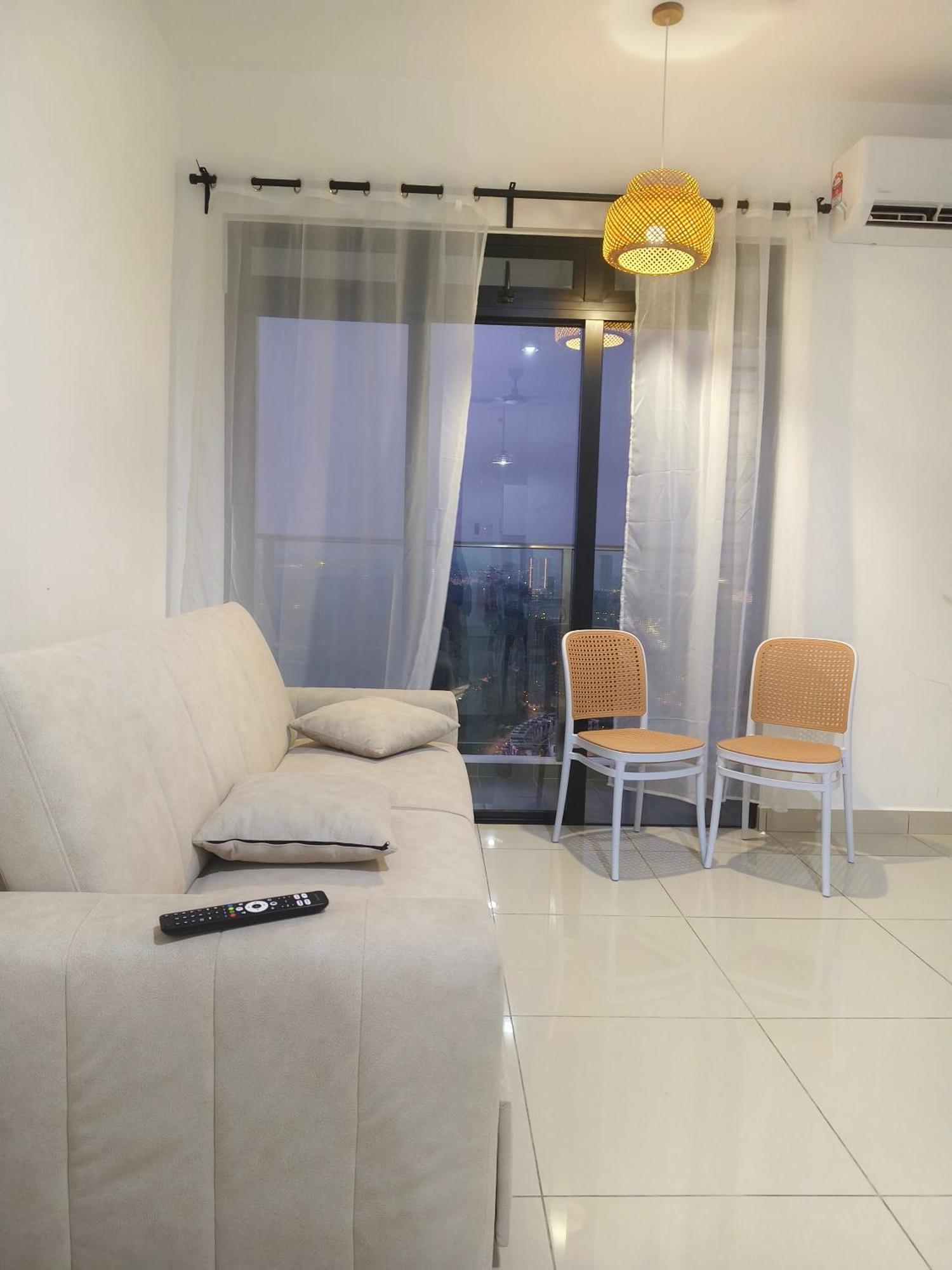The Moon Homestay At Путраджая Екстериор снимка